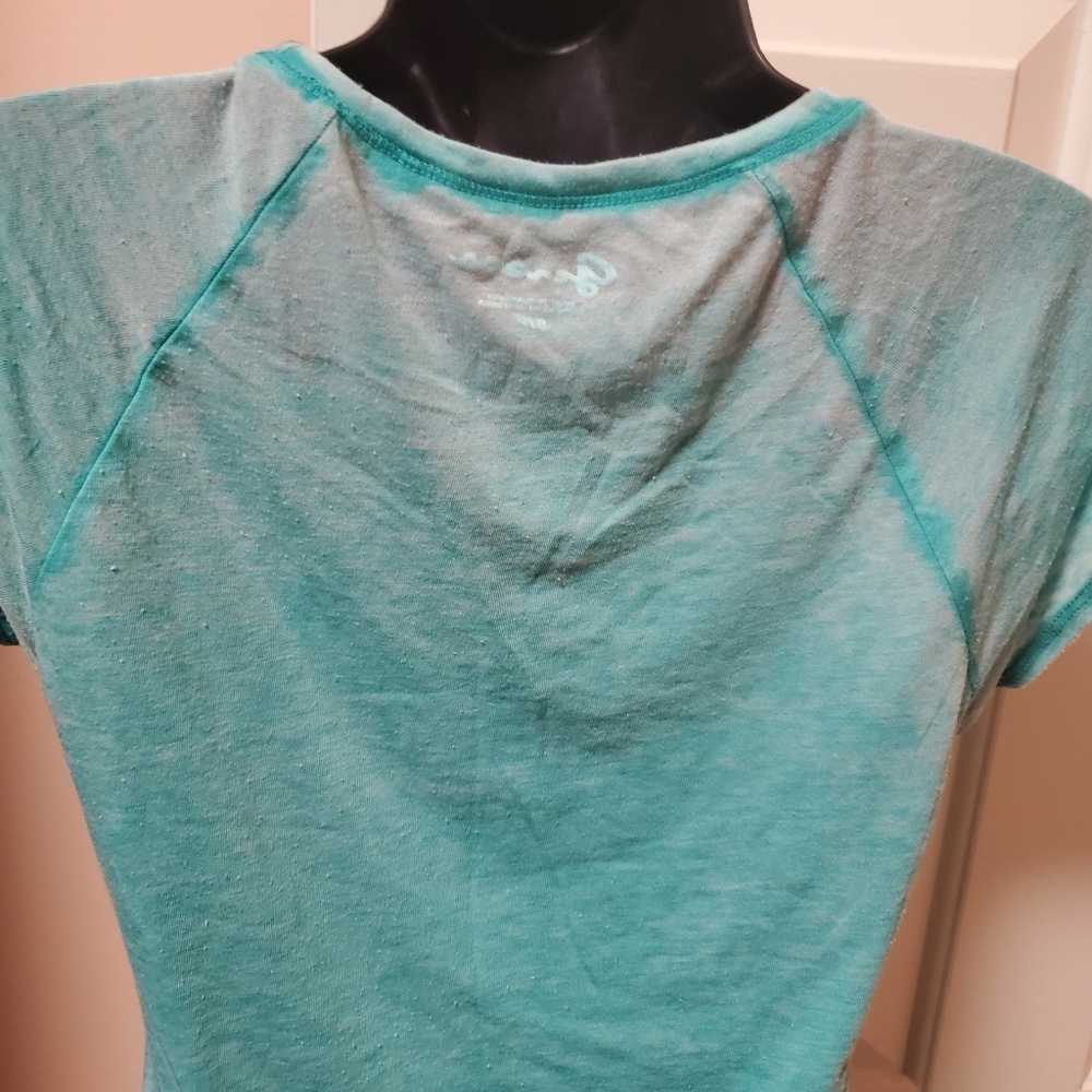 GUESS Distressed T-shirt - Picture 13 of 15